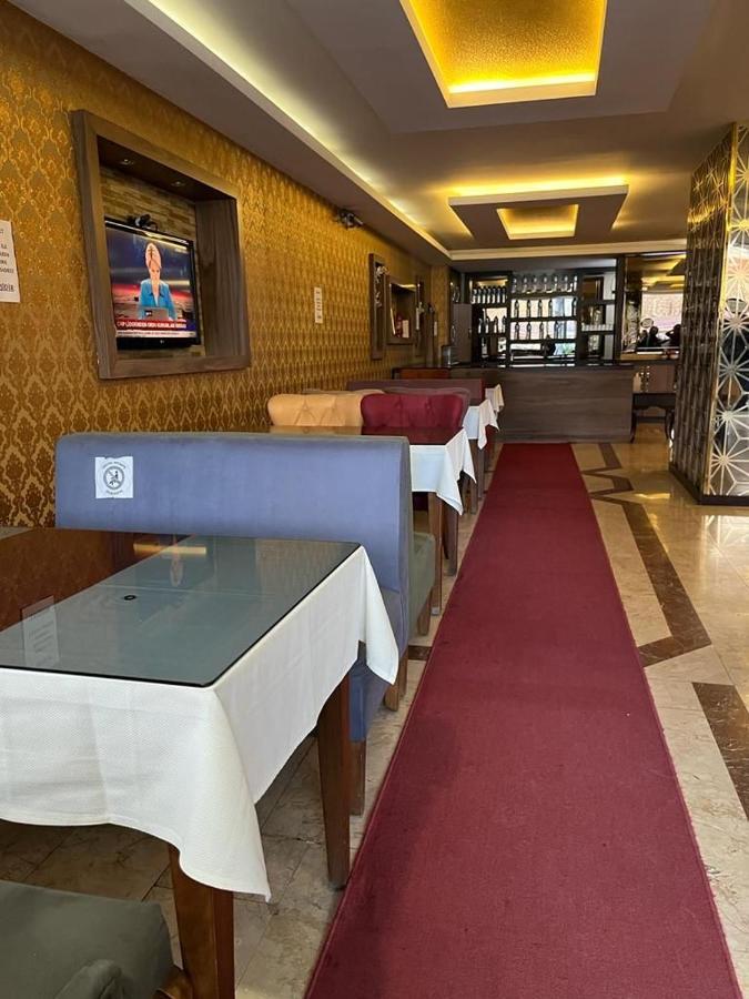Metro 3*